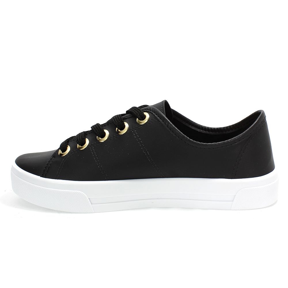 tenis moleca envernizado